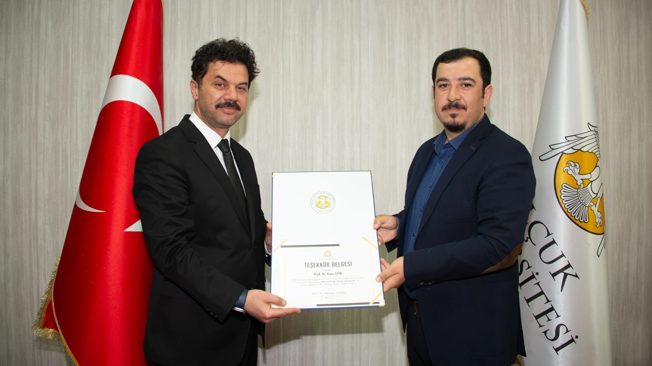 Rektör Yılmaz’dan proje eğitimlerine katkı sağlayan akademisyenlere teşekkür